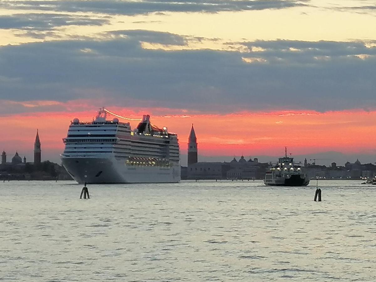 Via Cipro 16 Lägenhet Venedig-Lido Exteriör bild